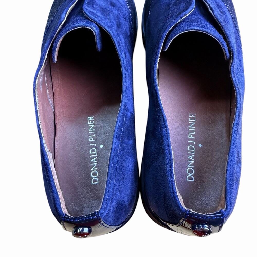 DONALD J. PLINER Cloud Blue Suede Leather Laceless Oxford Womens Shoes 8.5 M - Picture 9 of 10